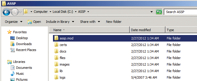 Copying the required installation files onto the Exchange server. Copying the required installation files onto the Exchange server.